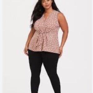 🔥10 for $100🔥 Torrid plus size Georgette button-front tie-front sleeveless